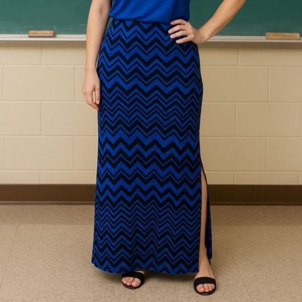 Apt. 9 XL Maxi Skirt Royal Blue & Black Chevron Pull-On Stretch Side Slit